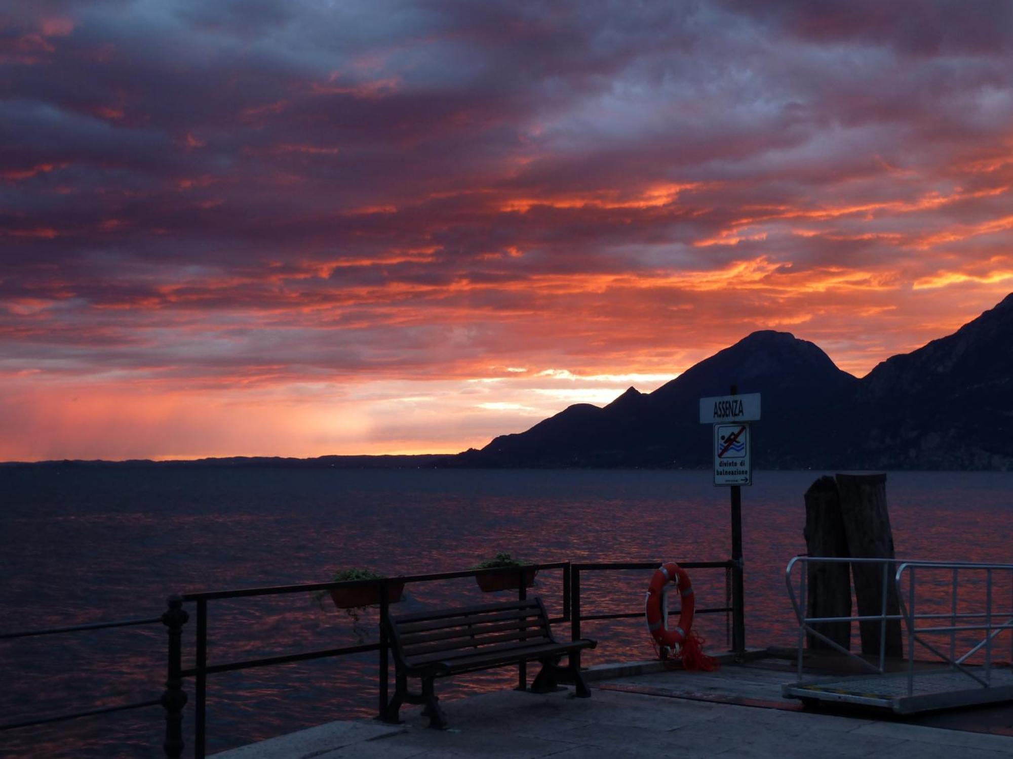 Albergo Casa Este Brenzone sul Garda Eksteriør bilde