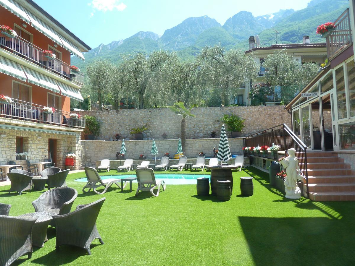 Albergo Casa Este Brenzone sul Garda Eksteriør bilde