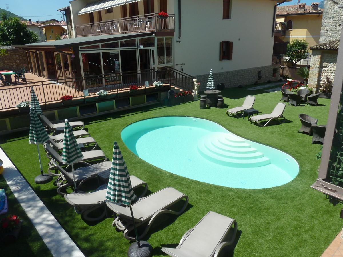 Albergo Casa Este Brenzone sul Garda Eksteriør bilde