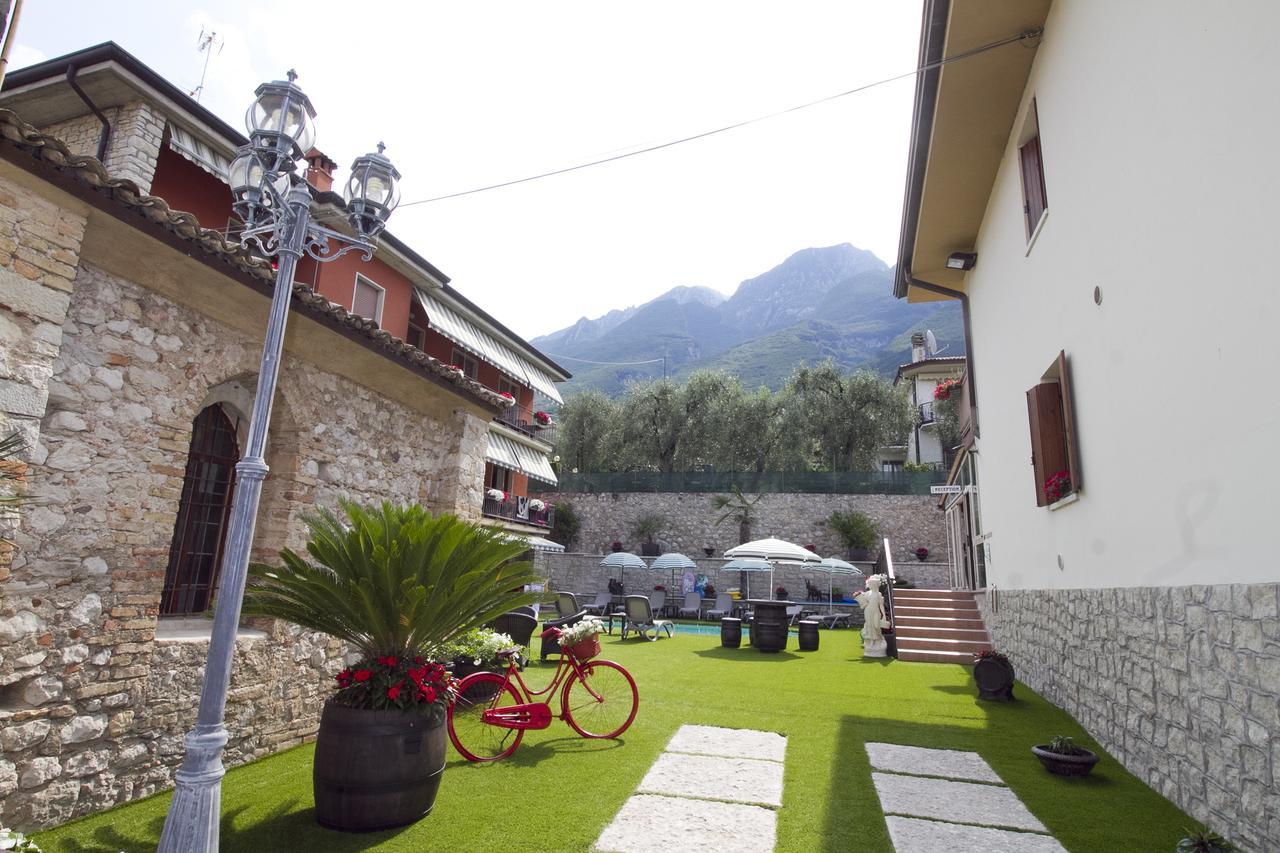 Albergo Casa Este Brenzone sul Garda Eksteriør bilde